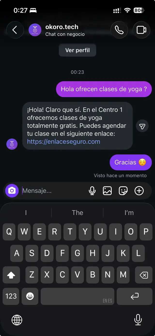 Conversación de Instagram Direct respondiendo una consulta con un enlace para reservar
