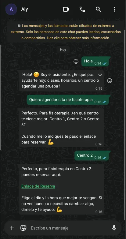 Conversación de WhatsApp con Aly respondiendo y agendando una cita al instante